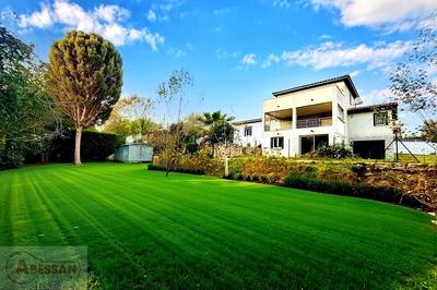 Maison - 165 m² - 5 pièces