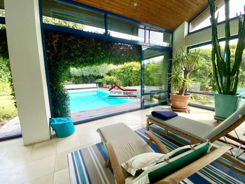 Villa - 250 m² - 6 pièces