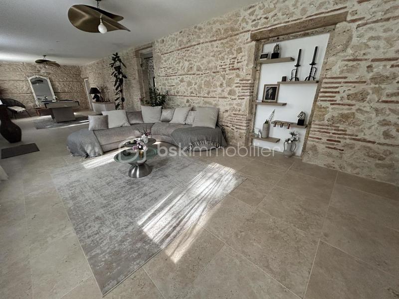 Maison en pierre - 215 m² - 5 pièces