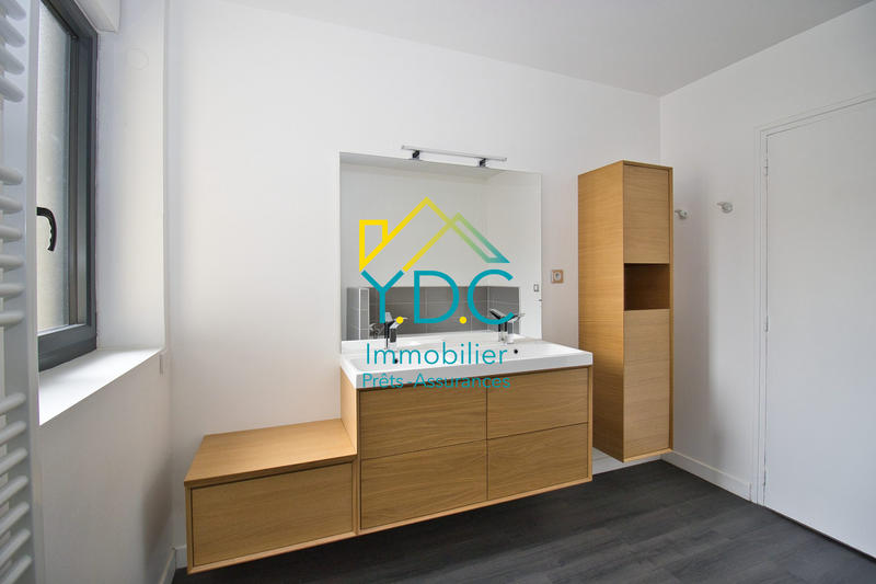 Appartement - 187 m² - 5 pièces