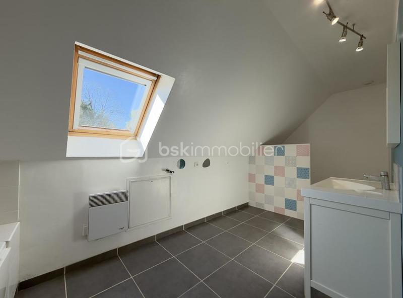 Maison - 190 m² - 8 pièces