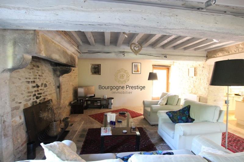 Propriété - 263 m² - 8 pièces