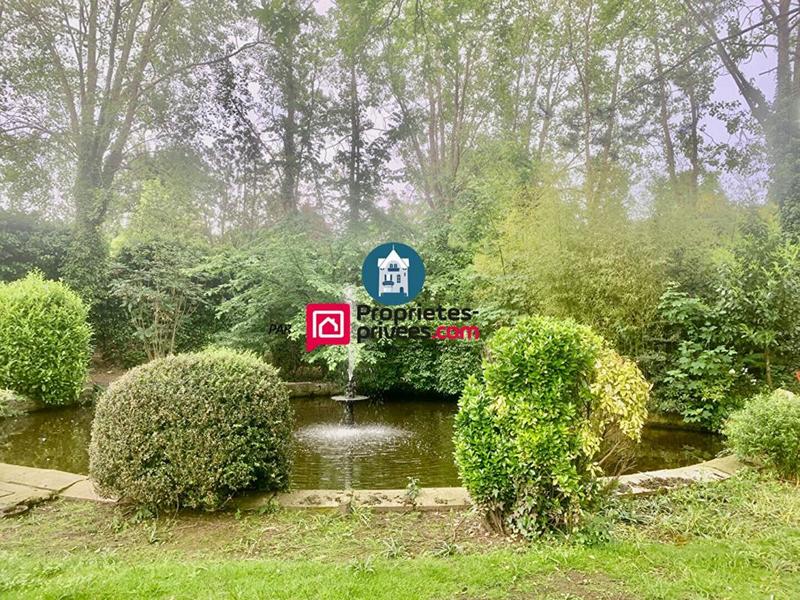 Maison - 316 m² - 12 pièces