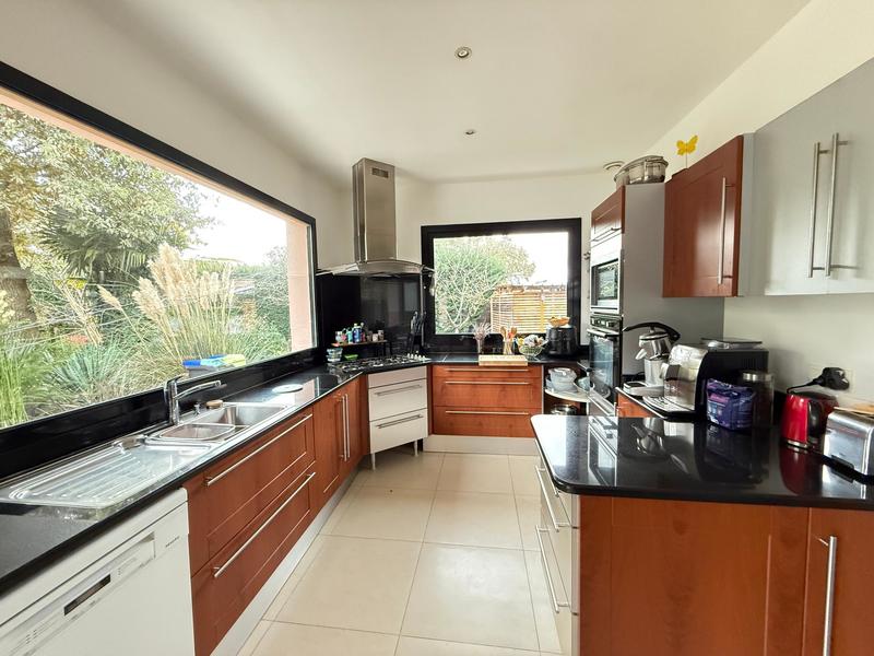 Maison - 190 m² - 7 pièces