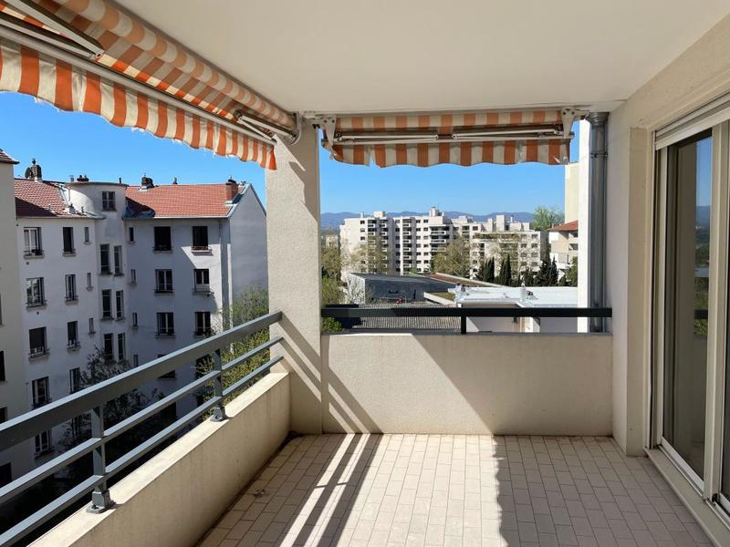 Appartement - 106 m² - 4 pièces