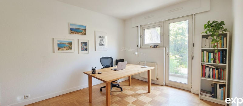 Appartement - 99 m² - 5 pièces