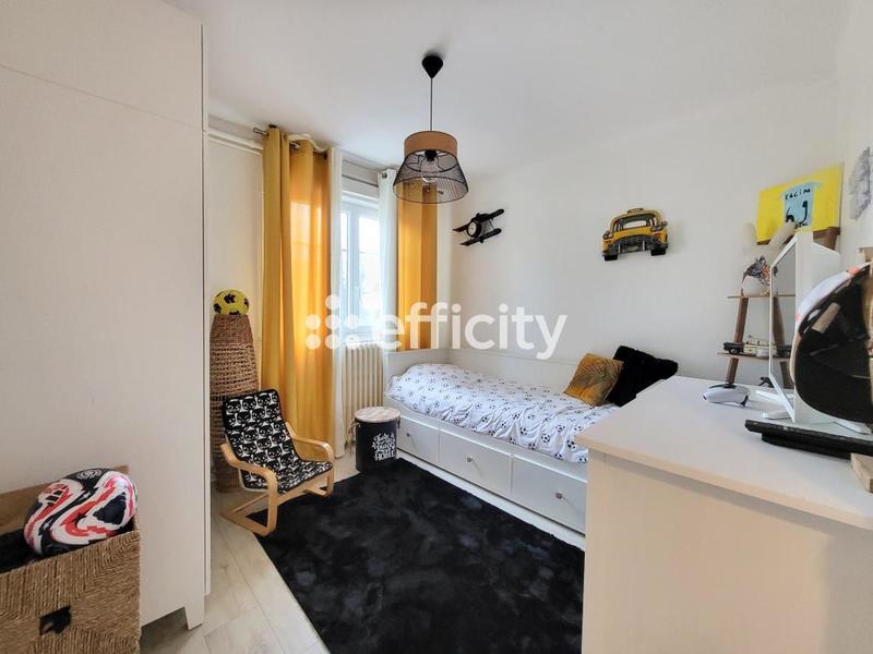 Appartement - 80 m² - 4 pièces