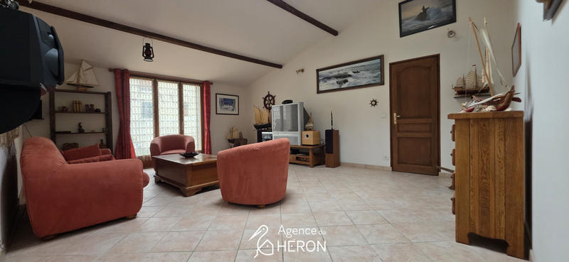 Maison - 111 m² - 7 pièces