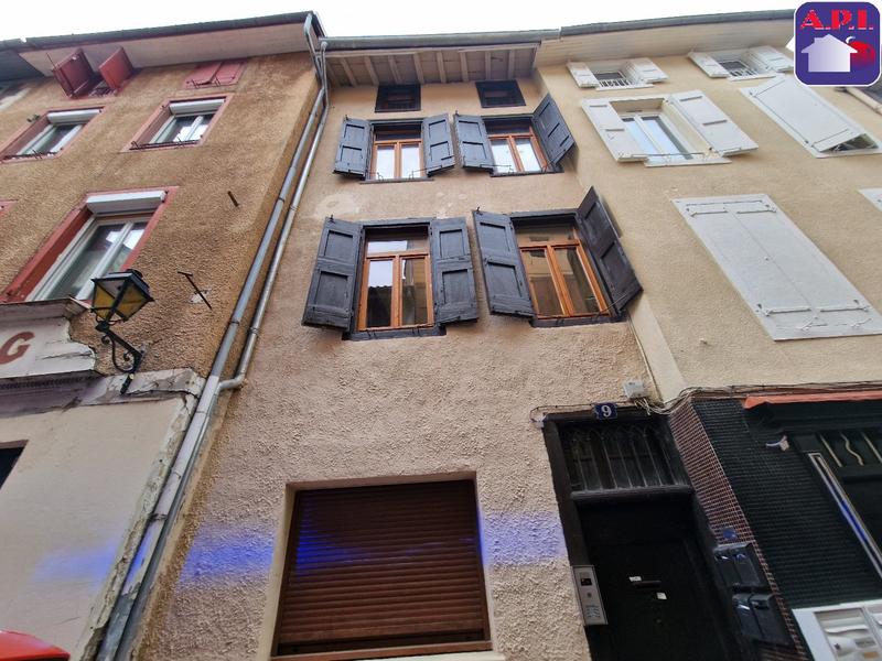 Immeuble - 70 m² - 4 pièces