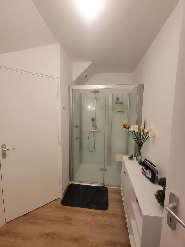 Maison - 215 m² - 10 pièces