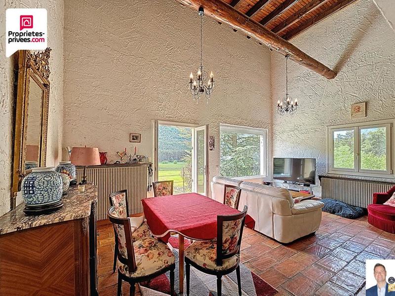 Villa - 142 m² - 6 pièces