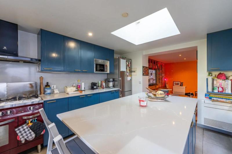 Appartement - 212 m² - 5 pièces