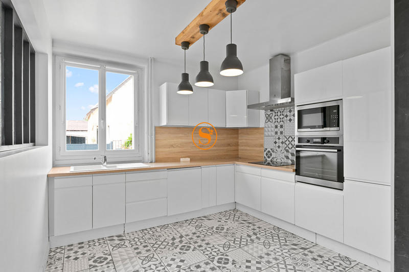 Maison - 81 m² - 4 pièces