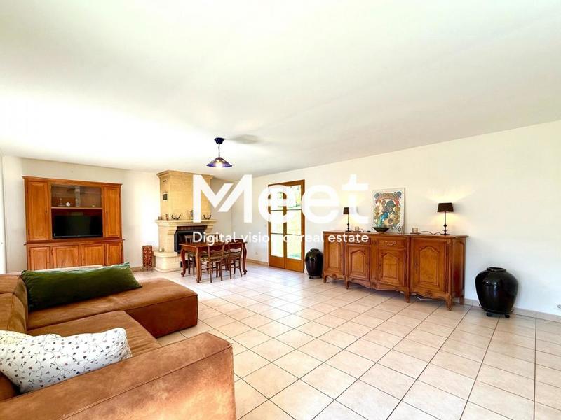 Demeure - 174 m² - 7 pièces