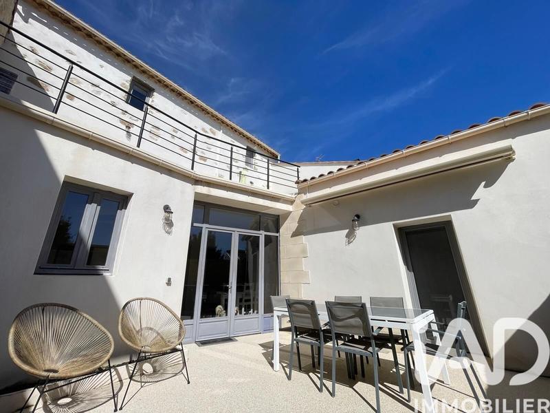 Maison - 356 m² - 6 pièces