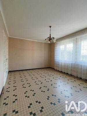 Maison - 91 m² - 5 pièces