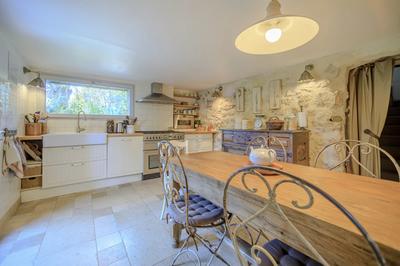 Maison - 257 m² - 12 pièces