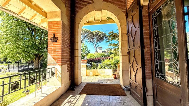 Château - 490 m² - 18 pièces