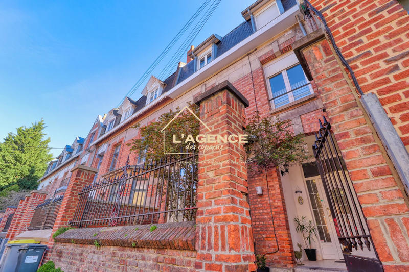 Maison - 137 m² - 7 pièces