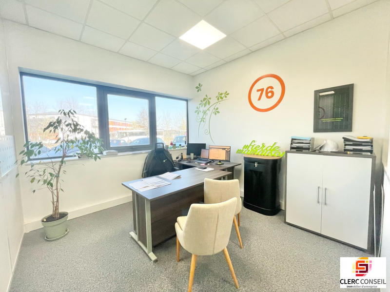 Bureau - 143 m²