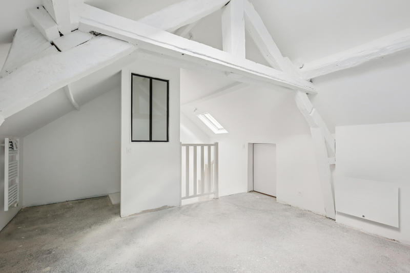 Maison - 210 m² - 10 pièces