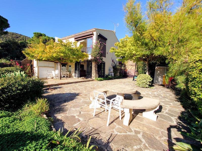 Maison jumelée - 92 m² - 3 pièces