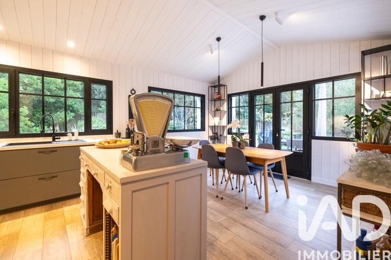 Maison - 121 m² - 5 pièces