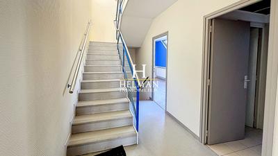 Bureau - 67 m² - 2 pièces