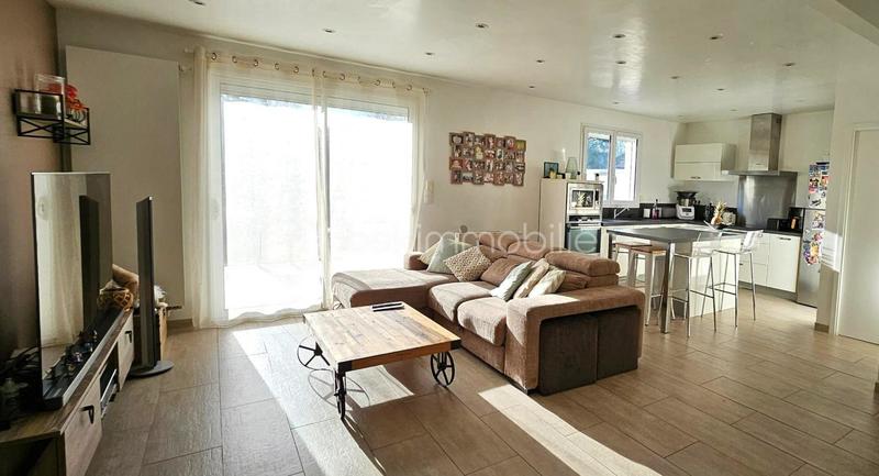 Maison de ville - 100 m² - 5 pièces