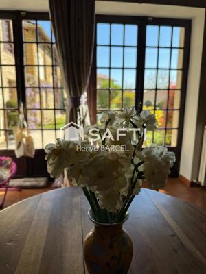 Maison - 218 m² - 6 pièces