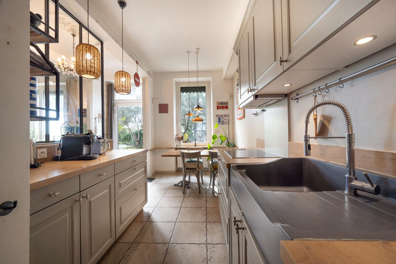 Propriété - 150 m² - 6 pièces