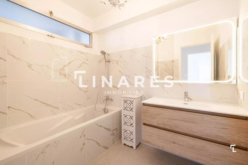 Appartement - 95 m² - 3 pièces