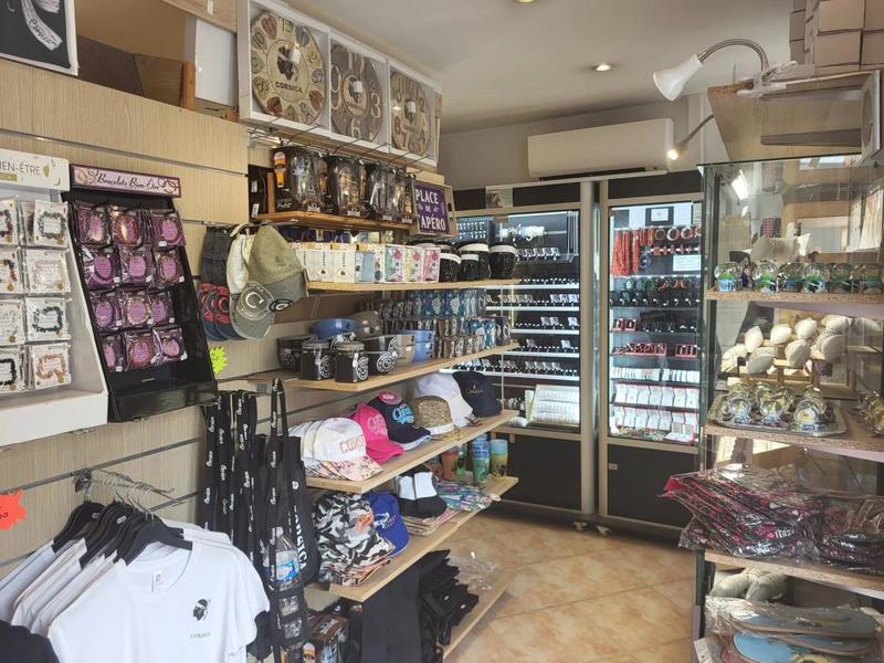 Divers - 80 m² - 2 pièces