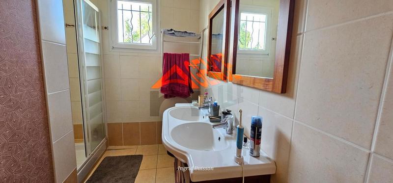 Maison - 170 m² - 9 pièces