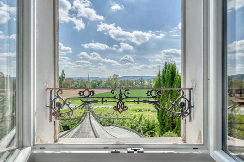 Appartement - 230 m² - 8 pièces