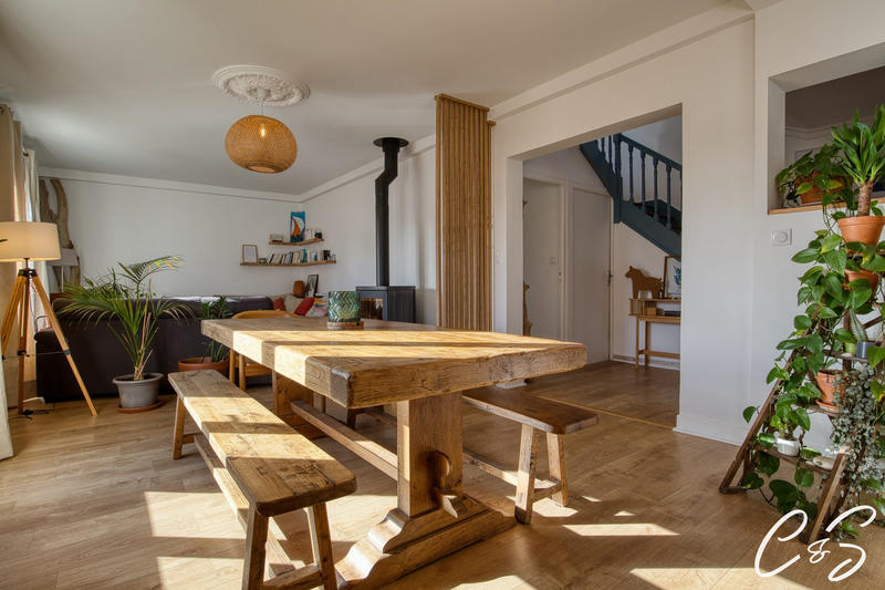 Maison - 110 m² - 4 pièces