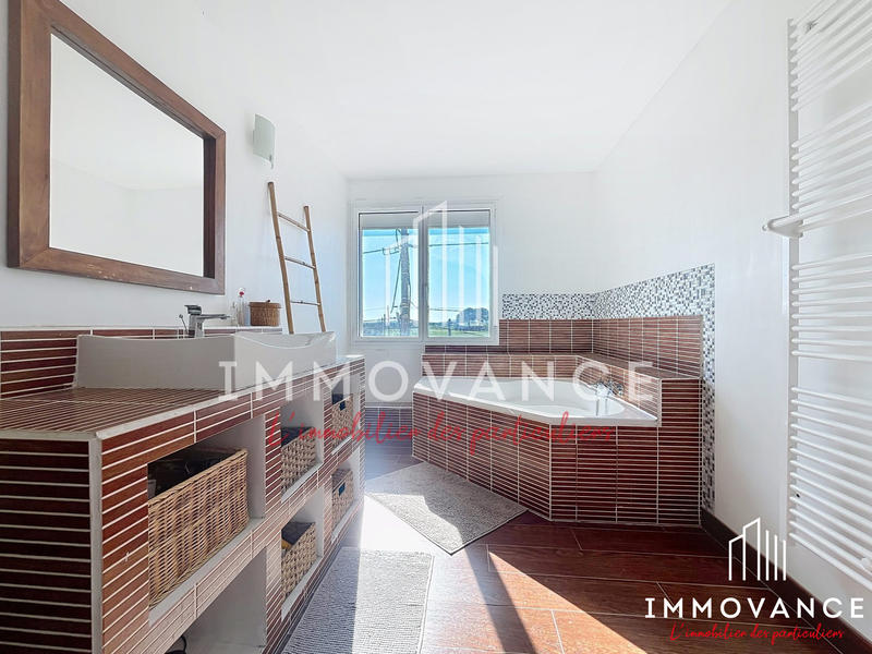 Villa - 190 m² - 6 pièces