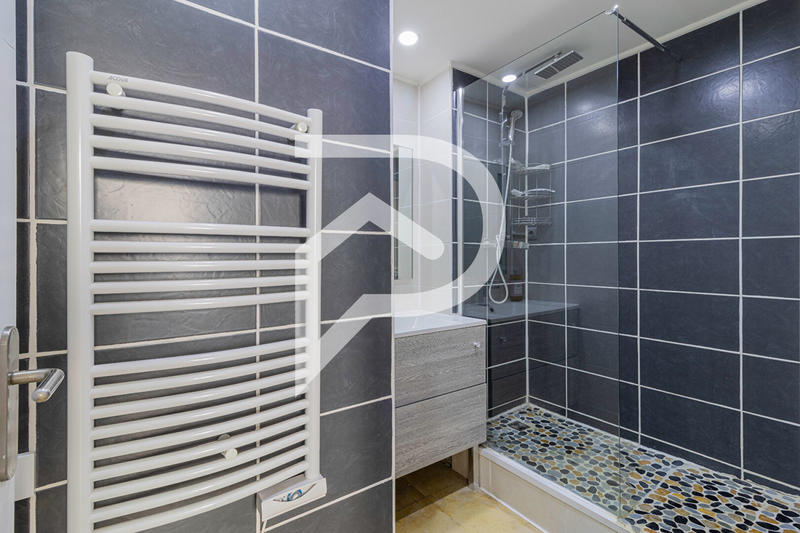 Appartement - 180 m² - 5 pièces