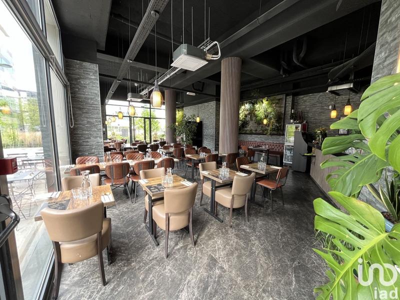 Local commercial - 127 m²