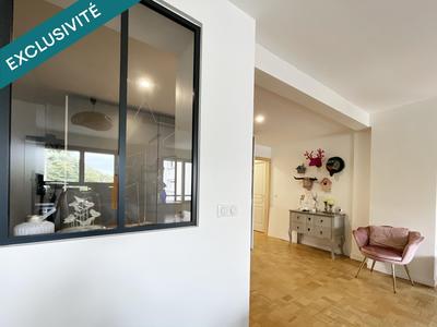 Appartement - 97 m² - 5 pièces