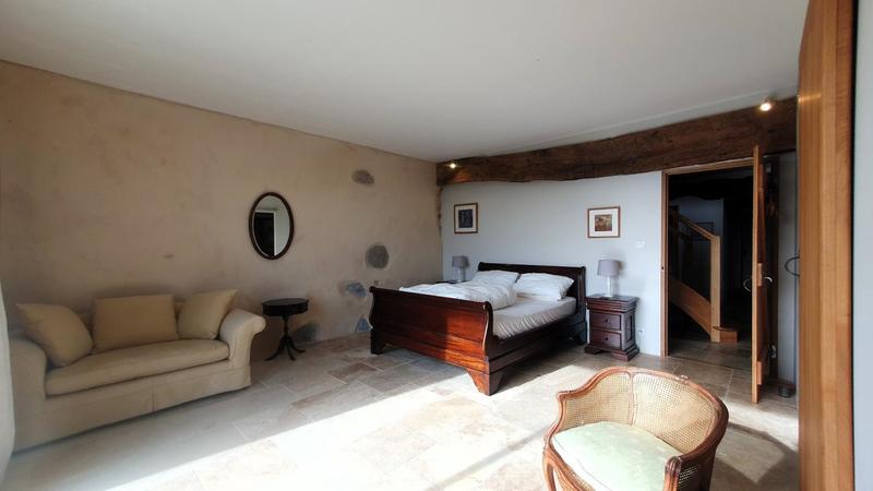 Propriété - 442 m² - 12 pièces