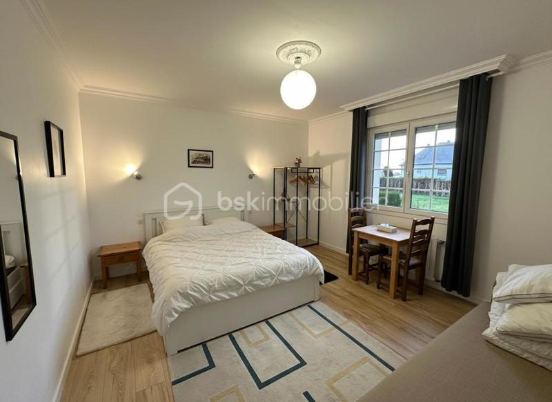 Maison en pierre - 208 m² - 9 pièces