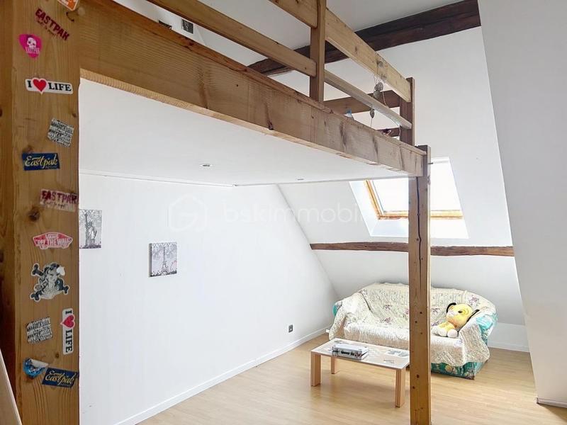 Demeure - 200 m² - 7 pièces