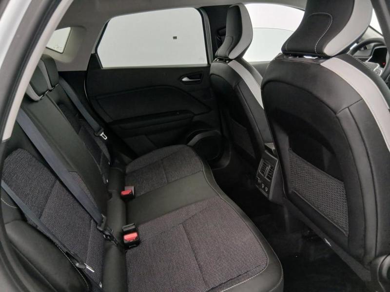 Renault Captur E-Tech full hybrid 145 Techno fast track