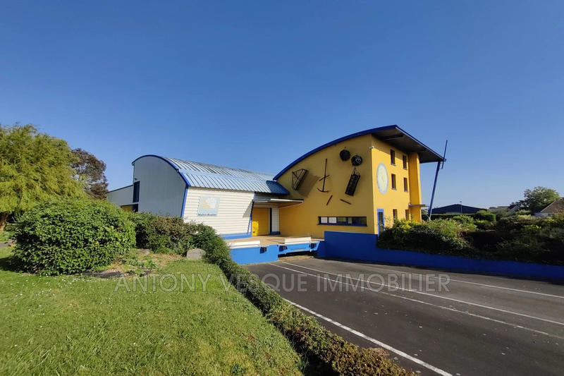 Local commercial - 1 140 m²