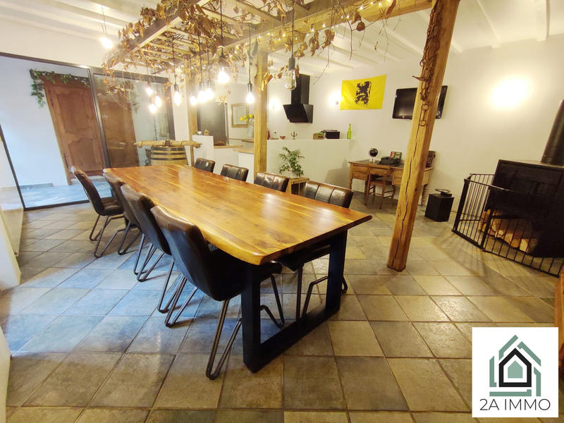 Maison - 205 m² - 10 pièces