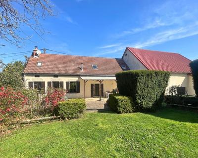 Maison - 120 m² - 8 pièces