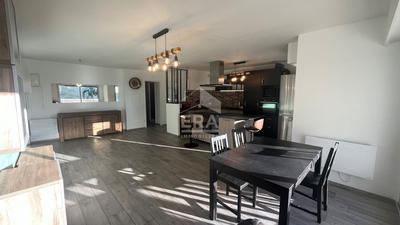 Appartement - 90 m² - 4 pièces