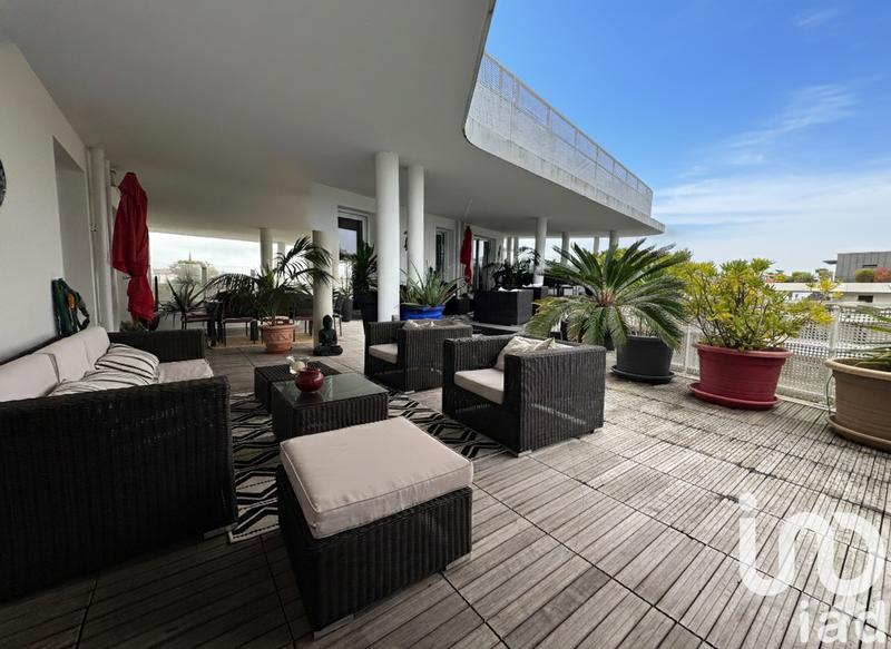 Appartement - 143 m² - 4 pièces