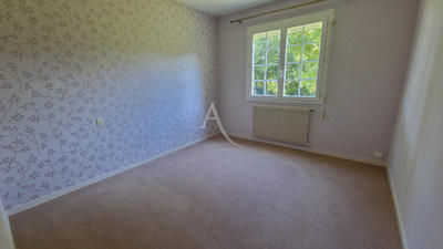 Maison - 96 m² - 5 pièces